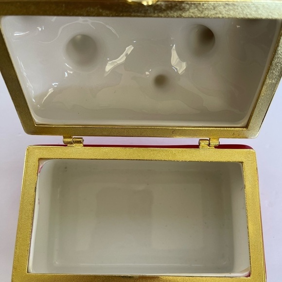 Coke Coca-Cola Ceramic Hinged Box * Ice
Chest With 6 Bottles 'On Ice' De… - Picture 7 of 9